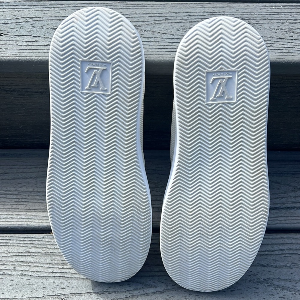 Louis Vuitton Beverly Hills Sneaker in white and blue. Men’s Sz 9 - Picture 16 of 16